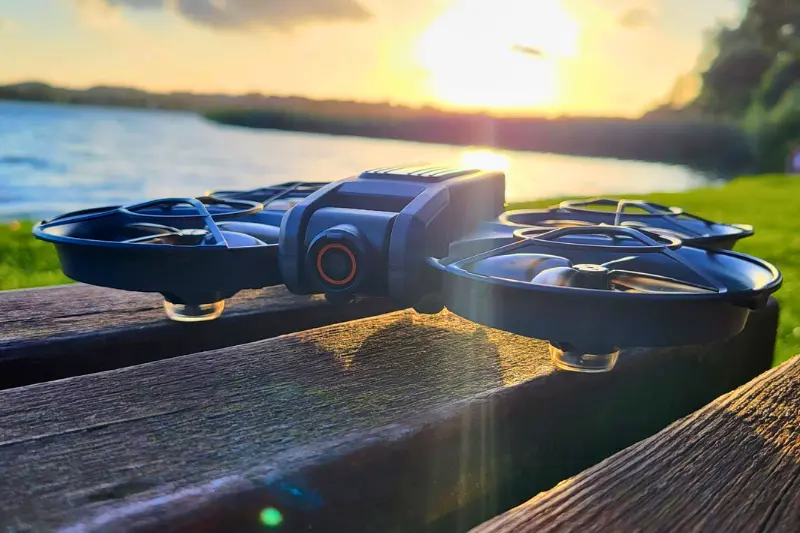 Dron z kamerą VeltoX